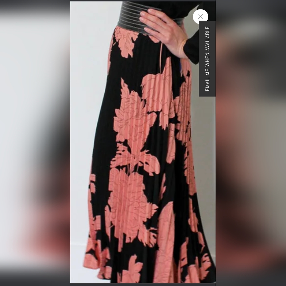 BYRD floral arrow skirt size large NWT
